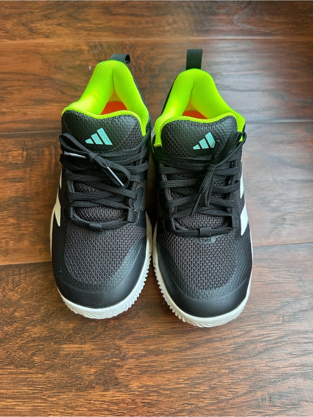 Adidas Junior Sneakers 👟✨ Size 5